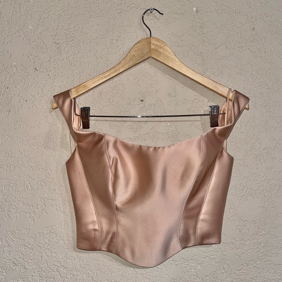Rozie Corsets | Beige Off The Shoulder Satin Corset Top With Stitching Size: 38 - Picture 4 of 8